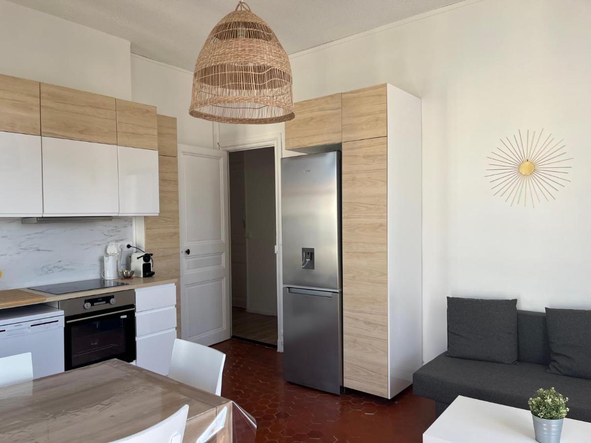Appartement Hyeres - Centre Ville 3 Chambres 6 Personnes 4Eme Etage Escalier - Sebastien Claire Exteriér fotografie